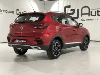 Usado MG ZS Luxury 106 CV (77 kW) 2023 Rojo Berlina
