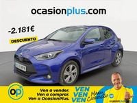 Usado Toyota Yaris Hybrid Active 116 CV (85 kW) 2024 Azul Berlina