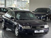 Usado Audi A6 150 CV (110 kW) 2003 Azul Berlina