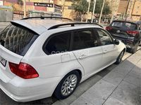 Usado BMW 318 143 CV (105 kW) 2009 Blanco Familiar