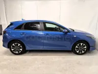 Usado Kia Ceed 100 CV (73 kW) 2024 Azul Utilitario