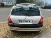 Usado Renault Clio II Authentique 60 CV (44 kW) 2004 Gris / plata Berlina
