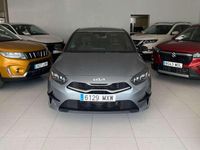 Usado Kia Ceed Style 101 CV (74 kW) 2025 Gris Utilitario