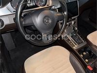 Usado VW Passat Highline 177 CV (130 kW) 2014 Gris / plata Familiar