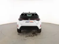 Usado Toyota Yaris Cross Sport 131 CV (96 kW) 2025 Blanco SUV