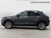 Usado VW T-Roc Advance 150 CV (110 kW) 2021 Gris / plata SUV