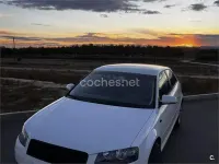 Usado Audi A3 Ambition 100 CV (73 kW) 2004 Blanco Utilitario