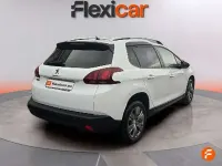 Usado Peugeot 2008 Style 101 CV (74 kW) 2018 Blanco SUV