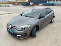 Usado Renault Mégane LIMITED 110 CV (80 kW) 2015 Gris / plata Berlina