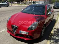 Usado Alfa Romeo Giulietta Distinctive 140 CV (102 kW) 2012 Rojo Utilitario