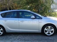 Usado Opel Astra Excellence 110 CV (80 kW) 2012 Gris / plata Berlina