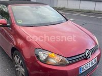 Usado VW Golf Cabriolet 105 CV (77 kW) 2012 Granate Descapotable