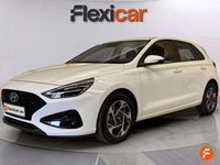 Usado Hyundai i30 120 CV (88 kW) 2024 Blanco Berlina