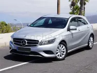 Usado Mercedes A180 Style 122 CV (89 kW) 2013 Gris / plata Utilitario