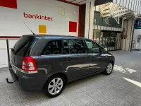 Usado Opel Zafira Family 110 CV (80 kW) 2011 Gris / plata Monovolumen