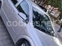 Usado Opel Astra Cosmo 100 CV (73 kW) 2008 Gris / plata Berlina