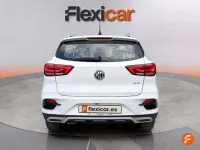 Usado MG ZS Comfort 106 CV (77 kW) 2023 Blanco SUV