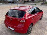Usado Hyundai i30 Classic 109 CV (80 kW) 2009 Rojo Berlina