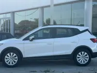Usado Seat Arona Style Plus 110 CV (80 kW) 2022 Blanco SUV