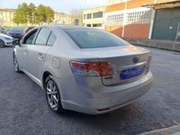 Usado Toyota Avensis Active 126 CV (92 kW) 2010 Gris / plata Berlina