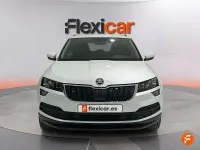 Usado Skoda Karoq Ambition 150 CV (110 kW) 2021 Blanco SUV