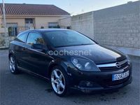 Usado Opel Astra GTC Sport 150 CV (110 kW) 2005 Negro Berlina