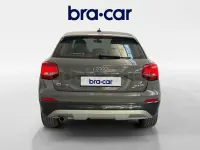 Usado Audi Q2 Design 116 CV (85 kW) 2020 Gris / plata SUV