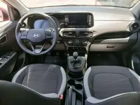 Usado Hyundai i10 79 CV (58 kW) 2025 Rojo Utilitario