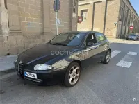 Usado Alfa Romeo 147 Distinctive 120 CV (88 kW) 2003 Negro Utilitario