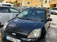 Usado Ford Fiesta Sport 100 CV (73 kW) 2007 Negro Utilitario