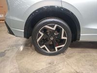 Usado VW Tiguan R-line 204 CV (150 kW) 2025 Plateado SUV