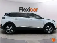 Usado Peugeot 5008 Allure 131 CV (96 kW) 2024 Blanco SUV