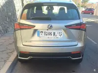 Usado Lexus NX300h Business Edition 197 CV (144 kW) 2018 Gris / plata SUV