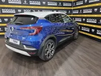Usado Renault Captur Zen 160 CV (117 kW) 2022 Azul SUV