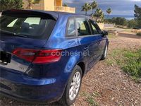 Usado Audi A3 Attraction 110 CV (80 kW) 2014 Azul Berlina