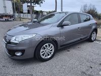 Usado Renault Mégane Authentique 90 CV (66 kW) 2013 Gris / plata Berlina