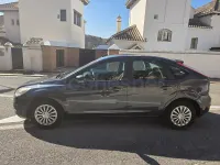 Usado Ford Focus Trend 100 CV (73 kW) 2011 Negro Berlina