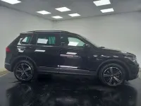 Usado VW Tiguan Life 245 CV (180 kW) 2022 Negro SUV