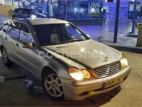 Usado Mercedes C270 Elegance 170 CV (125 kW) 2003 Gris / plata Familiar