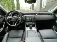 Usado Jaguar F-Pace SE 204 CV (150 kW) 2021 Hakuba silver / metalizado SUV