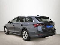 Usado Skoda Octavia Ambition 150 CV (110 kW) 2021 Gris / plata Familiar