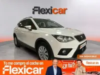 Usado Seat Arona Style 95 CV (69 kW) 2019 Blanco SUV