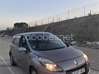 Usado Renault Scénic III Dynamique 110 CV (80 kW) 2011 Gris / plata Monovolumen