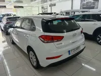 Usado Hyundai i30 110 CV (80 kW) 2022 Blanco Utilitario