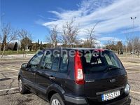 Usado Ford Fusion Futura 68 CV (50 kW) 2007 Gris / plata Utilitario