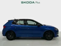 Usado Skoda Fabia Style 110 CV (80 kW) 2022 Azul Utilitario
