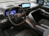 Usado Citroën Berlingo 130 CV (95 kW) 2025 Gris Monovolumen