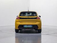 Usado Peugeot 208 Allure 100 CV (73 kW) 2026 Amarillo Utilitario