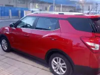 Usado SsangYong XLV Limited 116 CV (85 kW) 2017 Rojo SUV