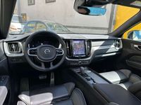 usado Volvo XC60 B4 R-Design AWD Aut.